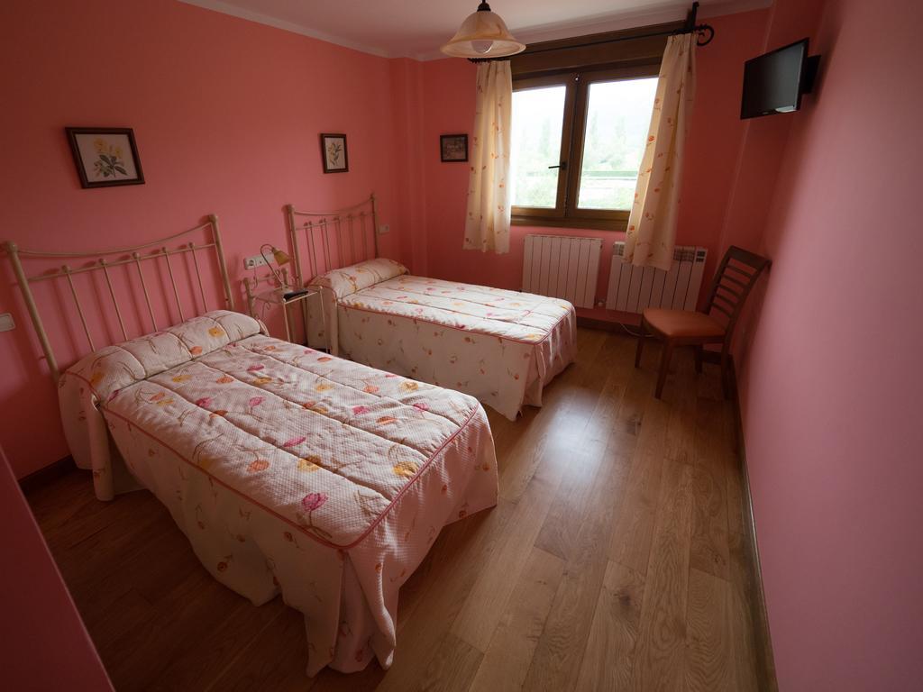 Casa Rural Martxoenea Landetxea Hotel Arruazu Esterno foto