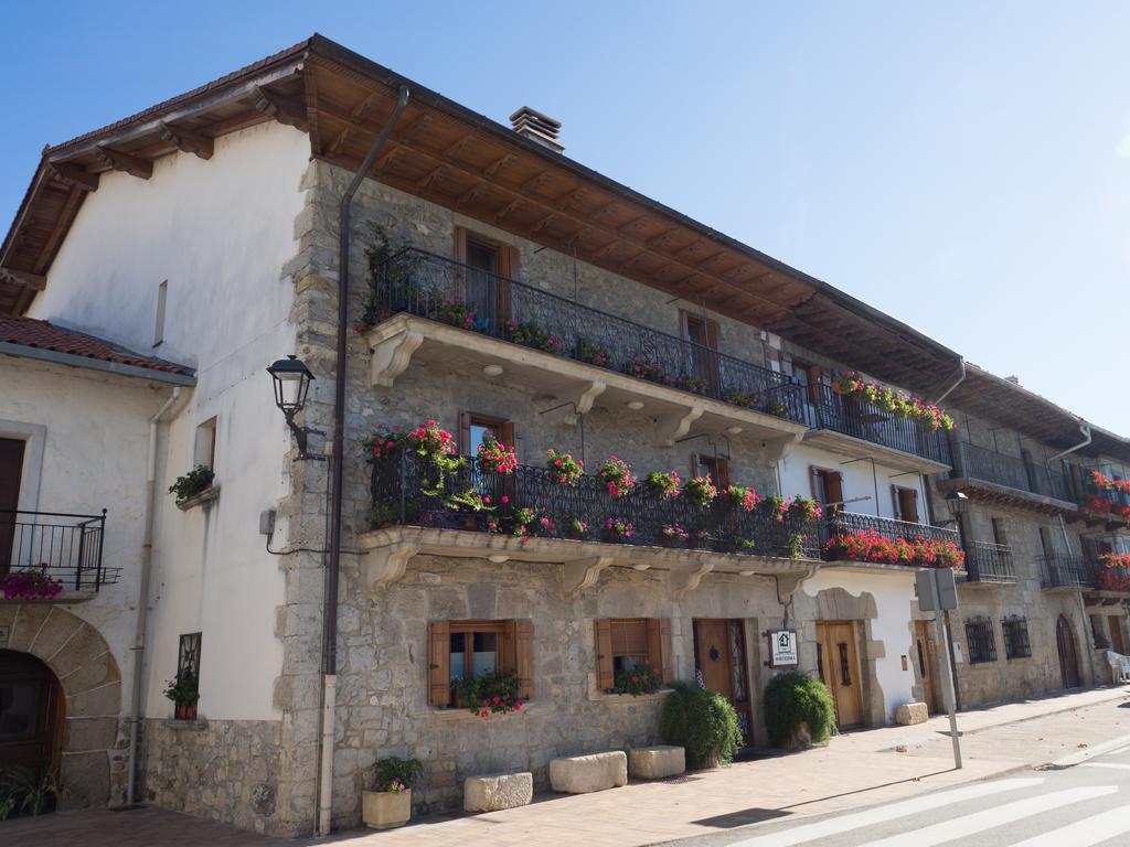 Casa Rural Martxoenea Landetxea Hotel Arruazu Esterno foto